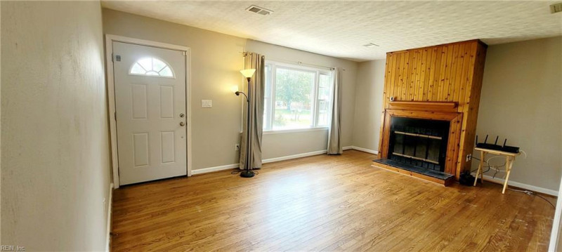 Photo 5 of 32 residential for sale in Suffolk virginia Photo 5 of 32 residential for sale in Suffolk virginia