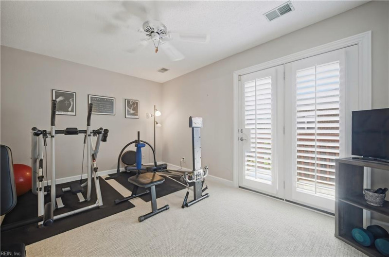 Photo 21 of 31 residential for sale in Virginia Beach virginia