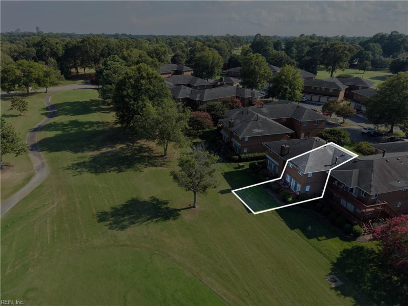 Photo 3 of 31 residential for sale in Virginia Beach virginia