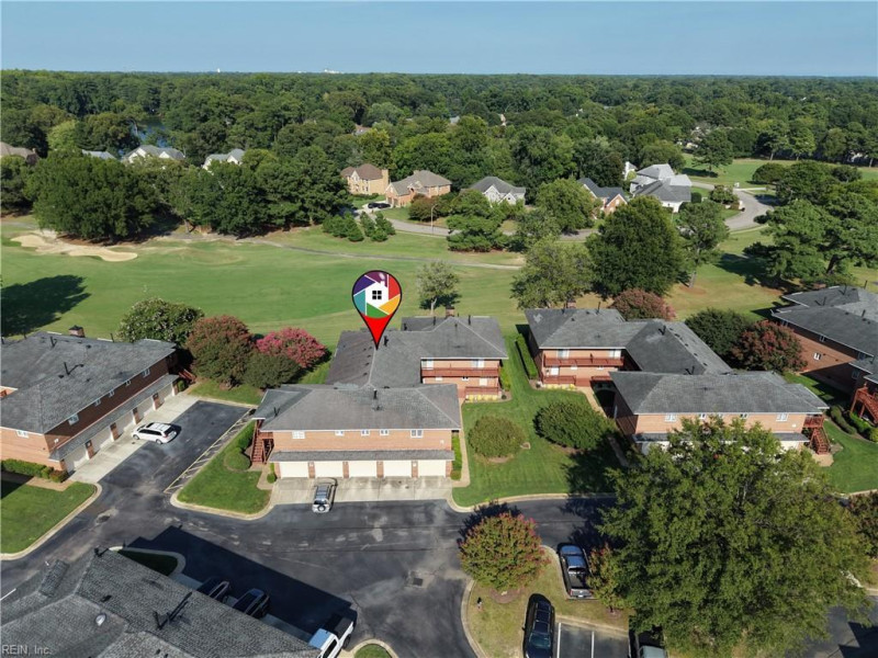 Photo 4 of 31 residential for sale in Virginia Beach virginia