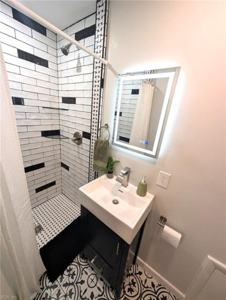 Photo 6 of 11 residential for sale in Virginia Beach virginia Photo 6 of 11 residential for sale in Virginia Beach virginia
