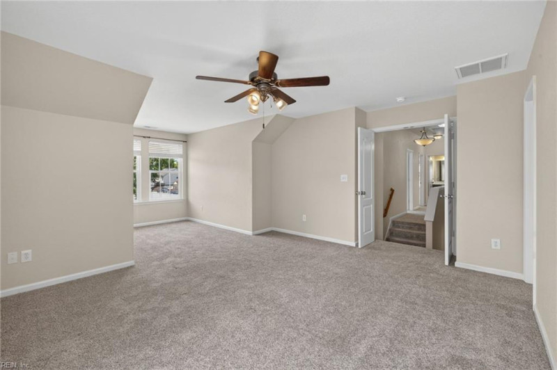 Photo 18 of 39 residential for sale in Chesapeake virginia