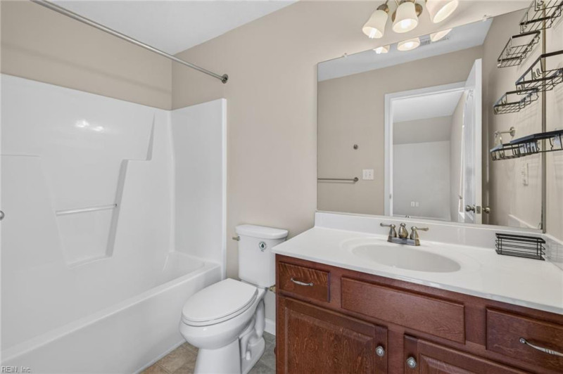 Photo 19 of 39 residential for sale in Chesapeake virginia