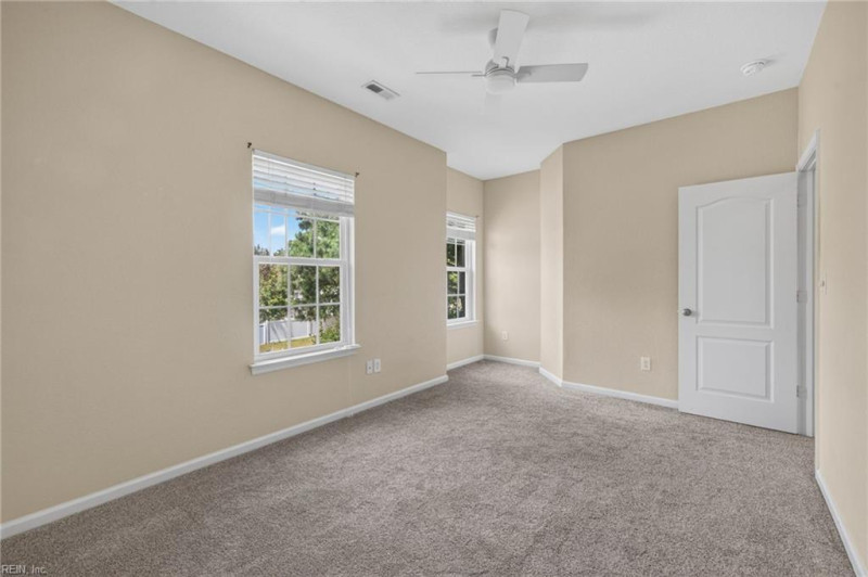 Photo 21 of 39 residential for sale in Chesapeake virginia