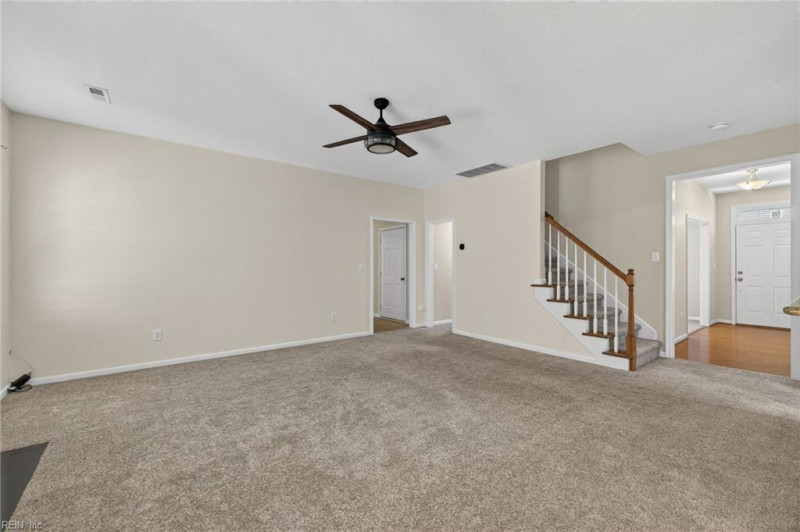 Photo 4 of 39 residential for sale in Chesapeake virginia