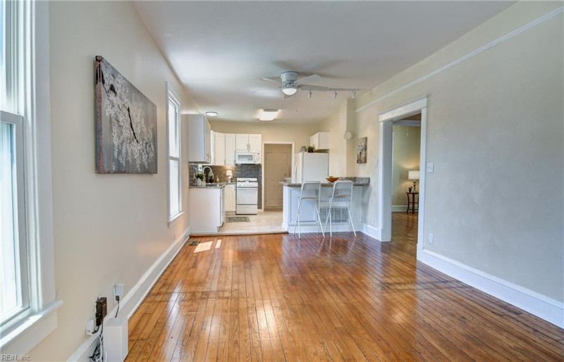 Photo 12 of 33 residential for sale in Newport News virginia