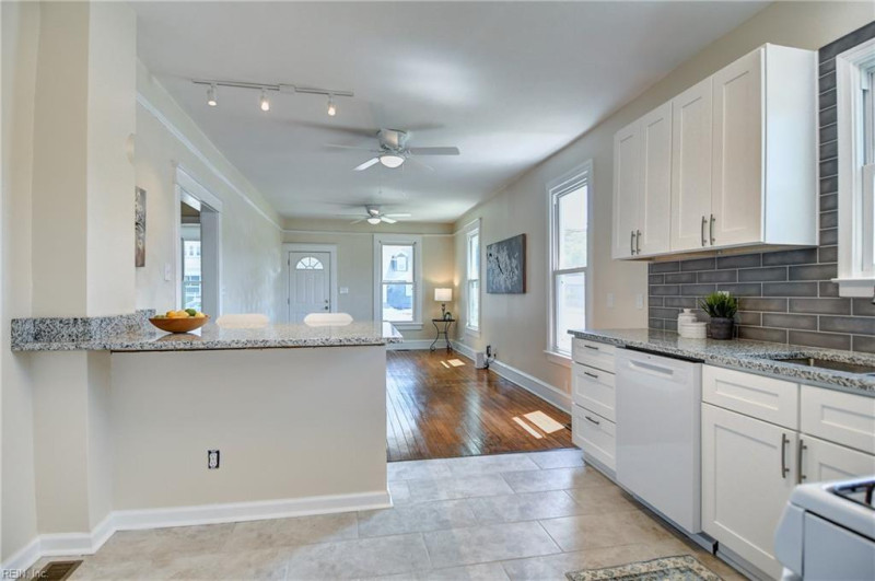 Photo 19 of 33 residential for sale in Newport News virginia