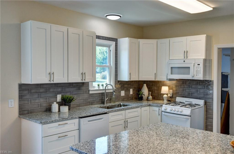Photo 2 of 33 residential for sale in Newport News virginia