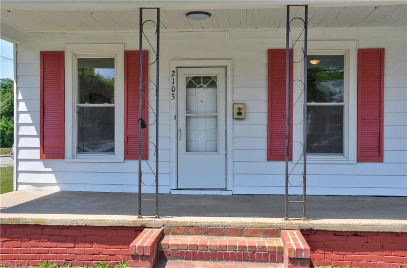 Photo 7 of 33 residential for sale in Newport News virginia