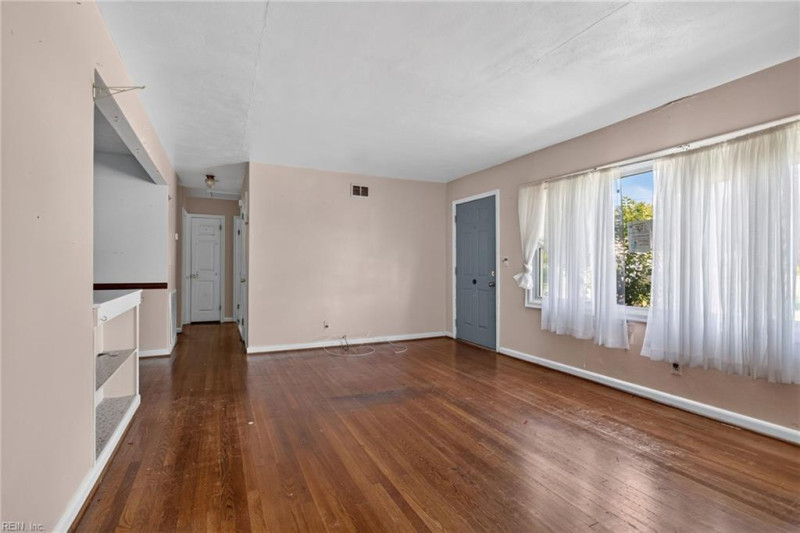 Photo 4 of 27 residential for sale in Norfolk virginia Photo 4 of 27 residential for sale in Norfolk virginia