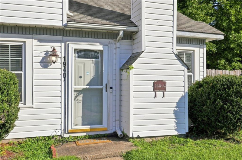 Photo 36 of 45 residential for sale in Chesapeake virginia Photo 36 of 45 residential for sale in Chesapeake virginia