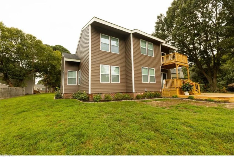 Photo 4 of 18 residential for sale in Hampton virginia