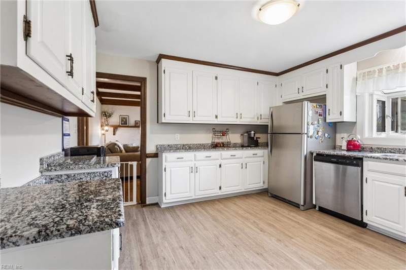 Photo 6 of 28 residential for sale in Newport News virginia