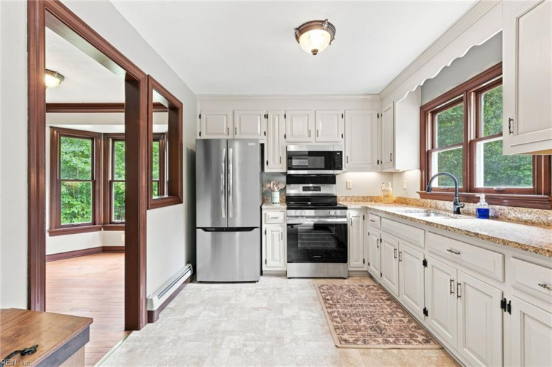 Photo 14 of 49 residential for sale in New Kent County virginia