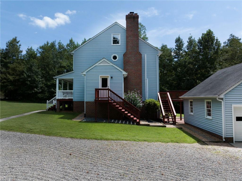 Photo 2 of 49 residential for sale in New Kent County virginia