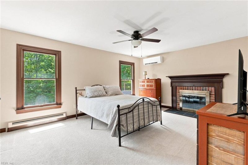 Photo 21 of 49 residential for sale in New Kent County virginia