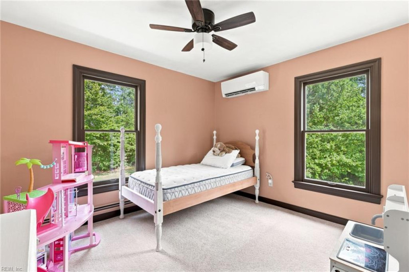 Photo 25 of 49 residential for sale in New Kent County virginia
