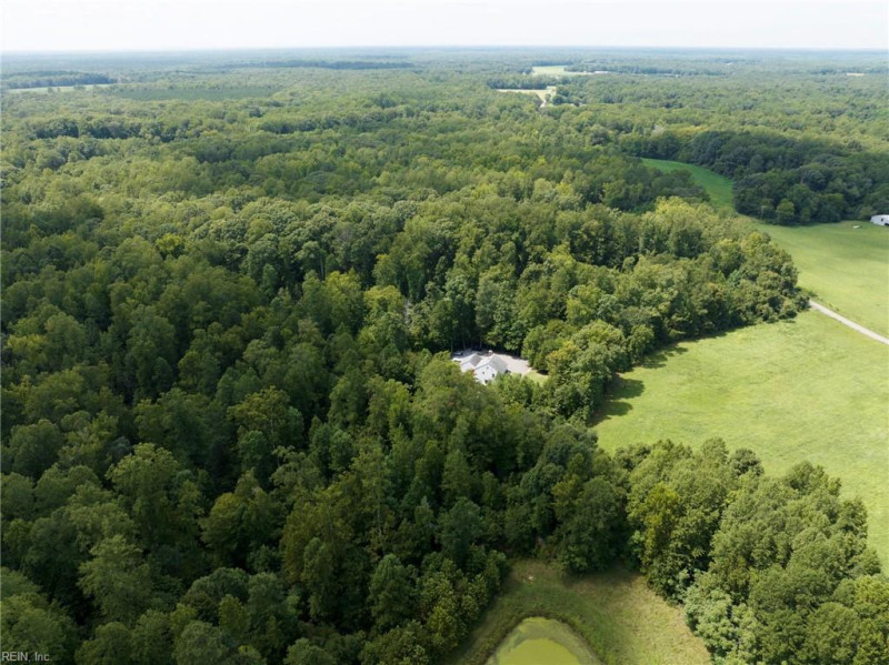 Photo 40 of 49 residential for sale in New Kent County virginia