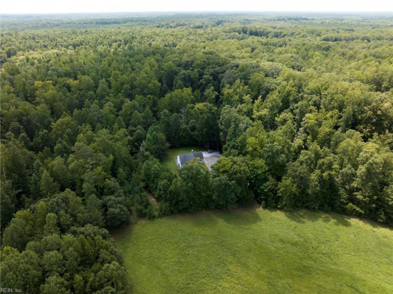 Photo 45 of 49 residential for sale in New Kent County virginia
