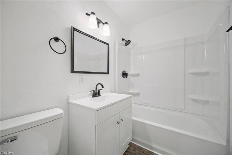 Photo 10 of 20 residential for sale in Portsmouth virginia