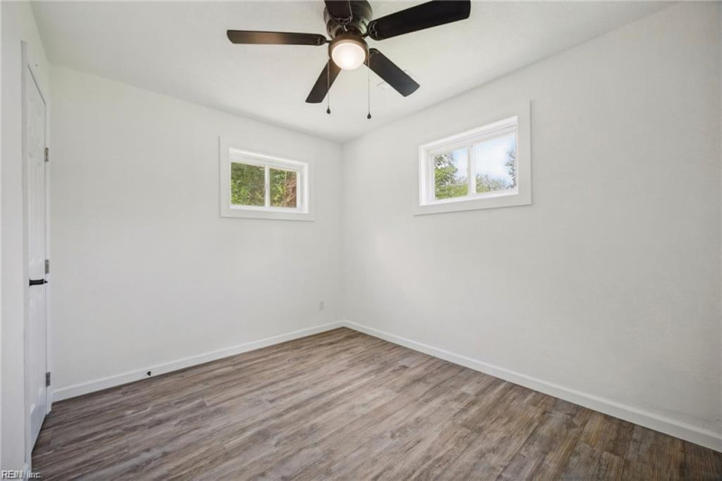 Photo 13 of 20 residential for sale in Portsmouth virginia