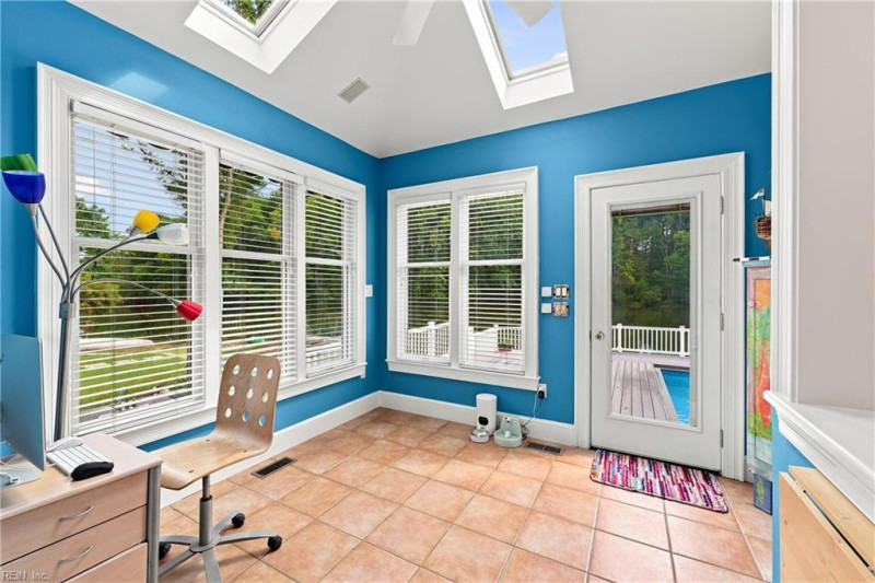 Photo 14 of 43 residential for sale in Virginia Beach virginia
