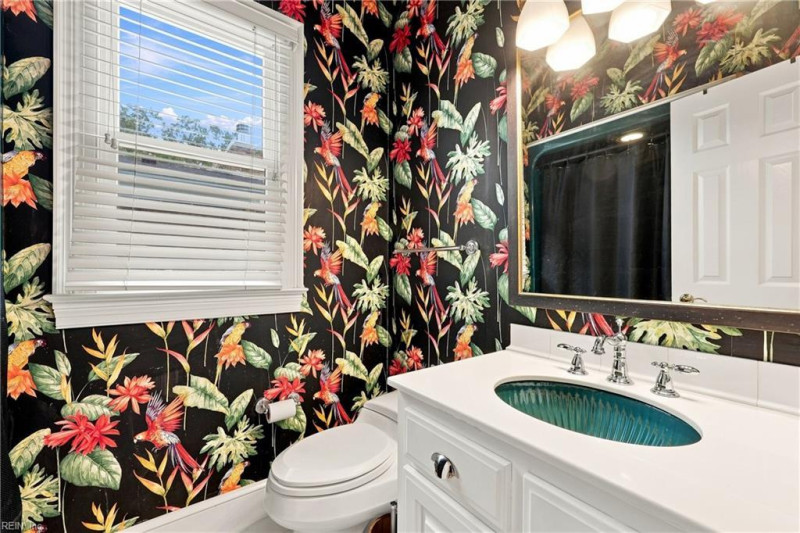 Photo 16 of 43 residential for sale in Virginia Beach virginia