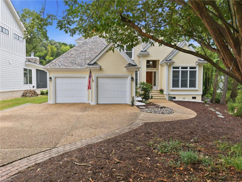 Photo 2 of 43 residential for sale in Virginia Beach virginia