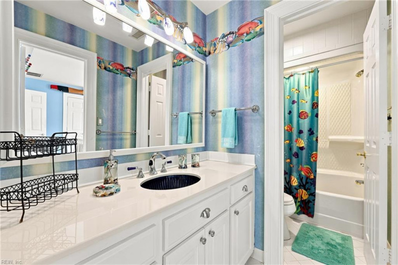Photo 25 of 43 residential for sale in Virginia Beach virginia