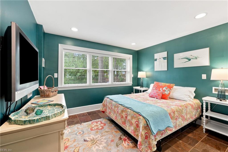 Photo 27 of 43 residential for sale in Virginia Beach virginia