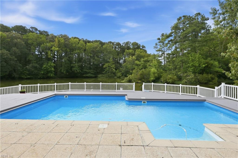 Photo 4 of 43 residential for sale in Virginia Beach virginia