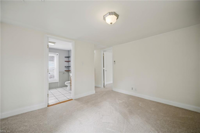 Photo 17 of 34 residential for sale in Norfolk virginia