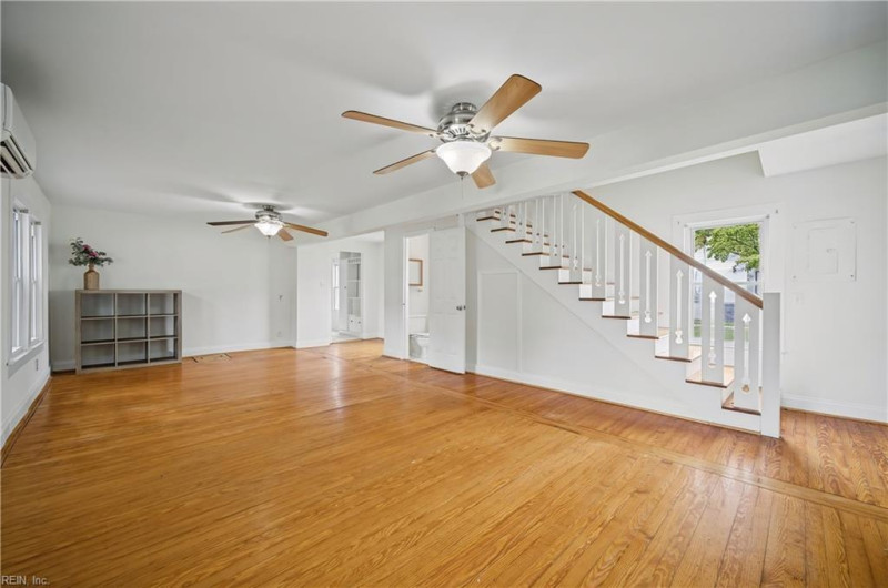 Photo 2 of 34 residential for sale in Norfolk virginia
