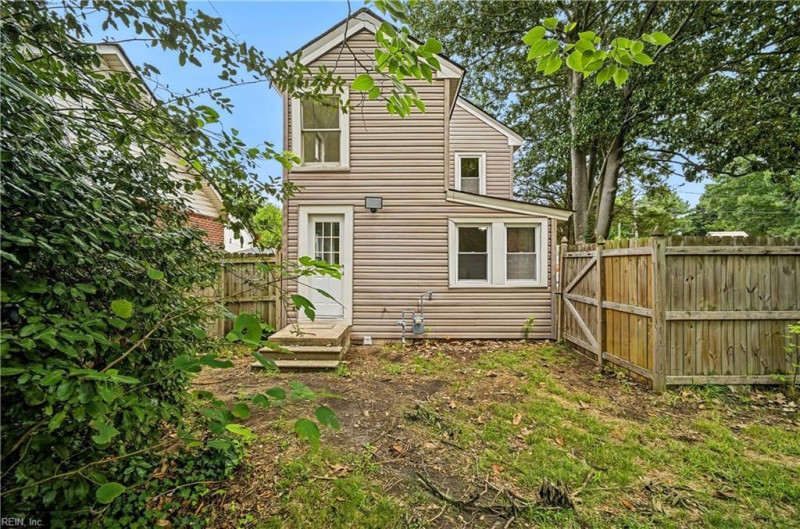 Photo 28 of 34 residential for sale in Norfolk virginia