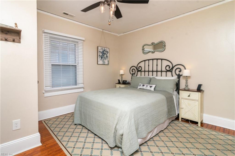 Photo 19 of 37 residential for sale in Norfolk virginia