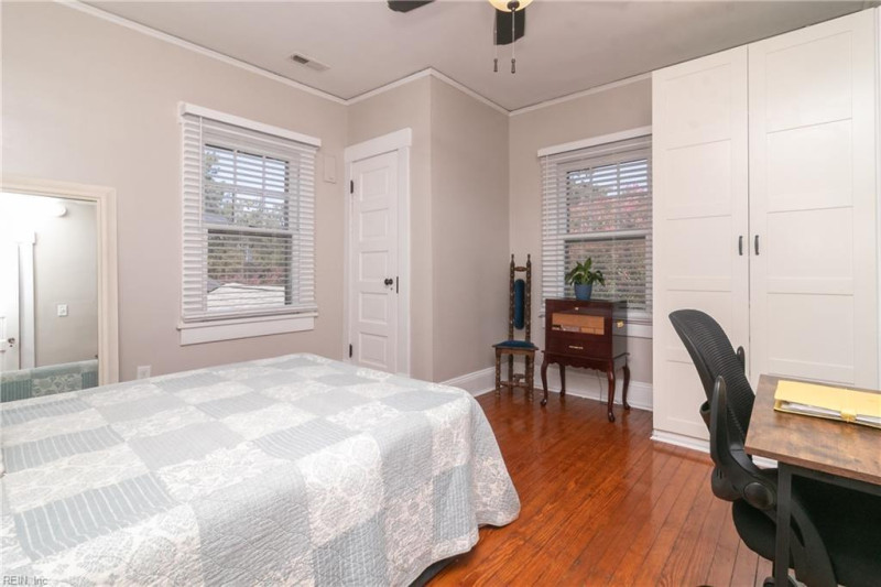 Photo 23 of 37 residential for sale in Norfolk virginia