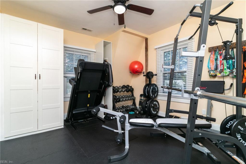 Photo 27 of 37 residential for sale in Norfolk virginia