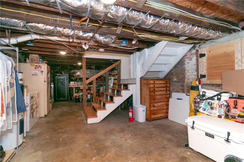 Photo 29 of 37 residential for sale in Norfolk virginia