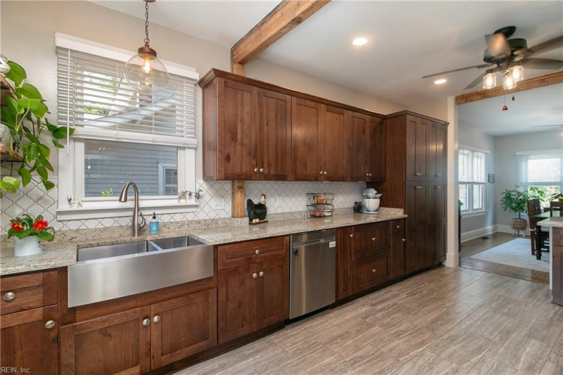 Photo 5 of 37 residential for sale in Norfolk virginia