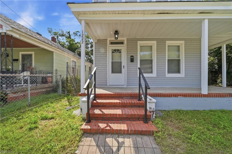Photo 2 of 37 residential for sale in Newport News virginia