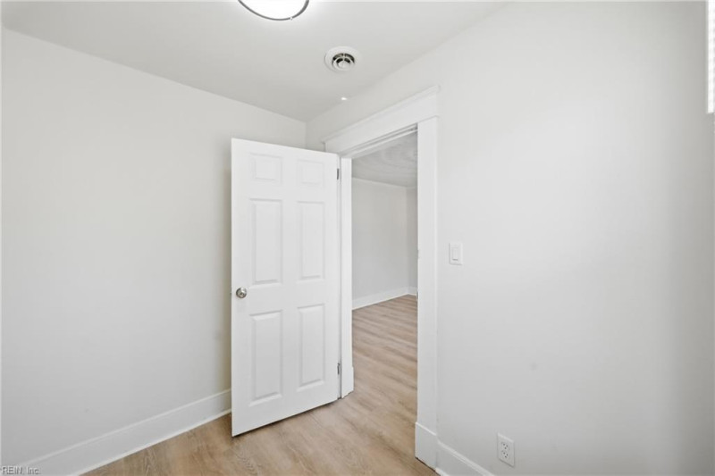 Photo 25 of 37 residential for sale in Newport News virginia