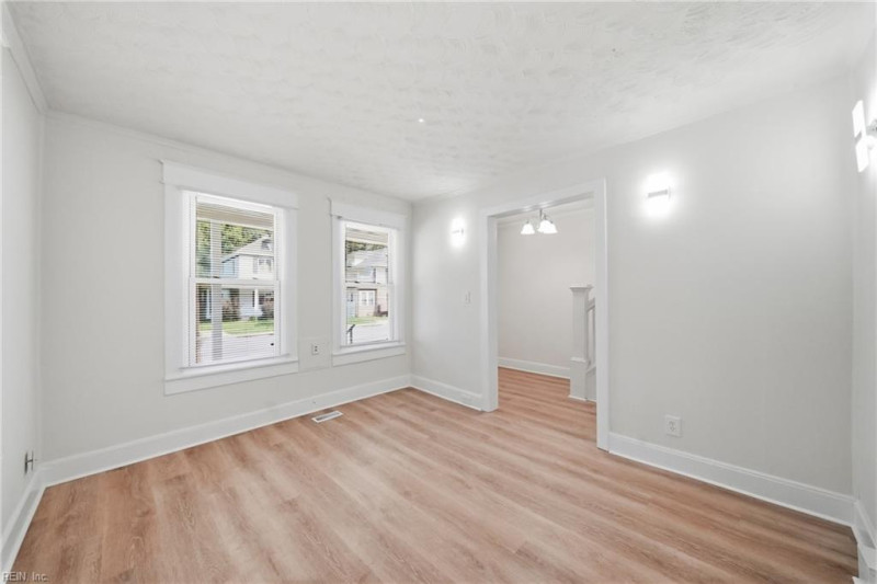 Photo 6 of 37 residential for sale in Newport News virginia