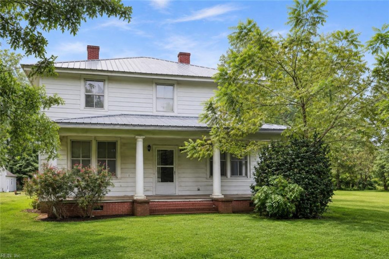 Photo 1 of 32 residential for sale in Southampton County virginia