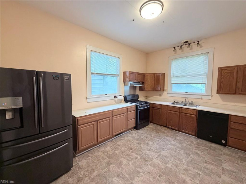 Photo 11 of 32 residential for sale in Southampton County virginia