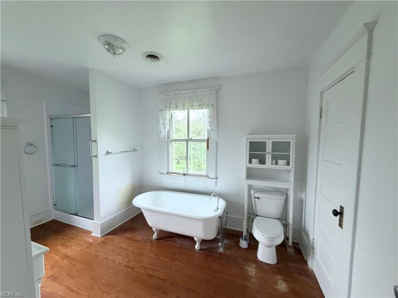 Photo 19 of 32 residential for sale in Southampton County virginia