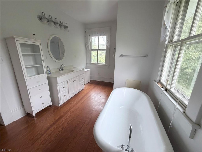 Photo 20 of 32 residential for sale in Southampton County virginia
