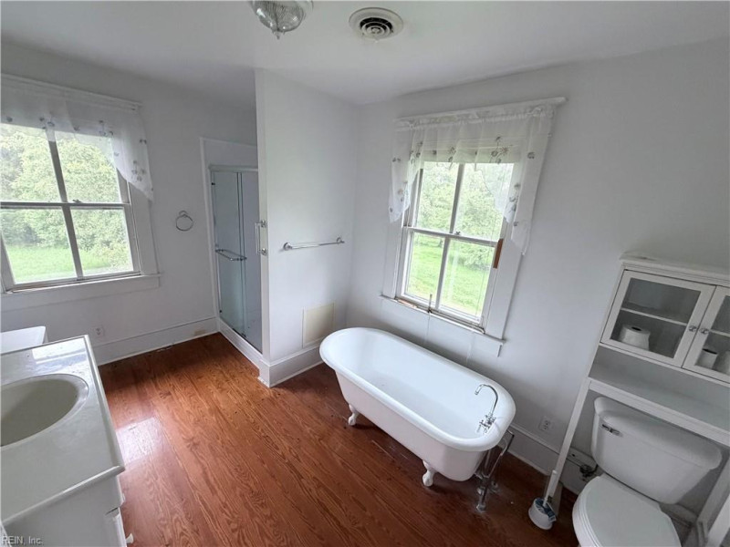 Photo 21 of 32 residential for sale in Southampton County virginia