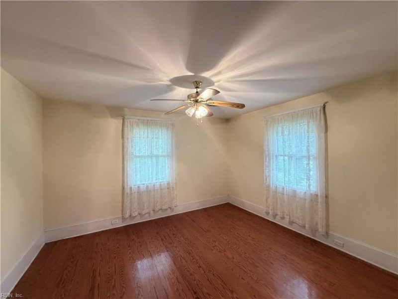 Photo 24 of 32 residential for sale in Southampton County virginia