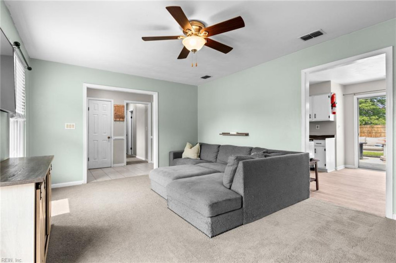 Photo 13 of 44 residential for sale in Chesapeake virginia Photo 13 of 44 residential for sale in Chesapeake virginia