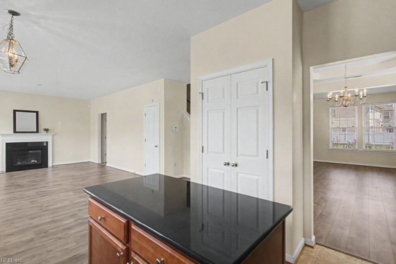 Photo 18 of 37 residential for sale in Chesapeake virginia Photo 18 of 37 residential for sale in Chesapeake virginia